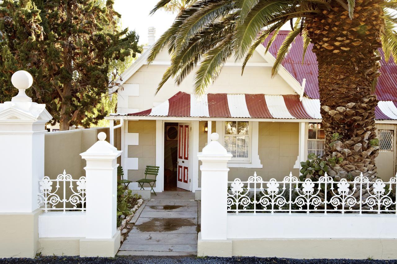 Lord Milner Hotel Matjiesfontein Екстер'єр фото